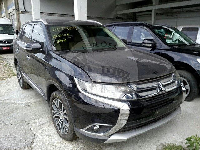 LOTE 028 -  Mitsubishi Outlander 3.0 V6 GT Top 4WD 2019