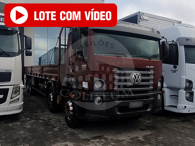 LOTE 005 -  VOLKSWAGEN 24-280 Bitruck 2015