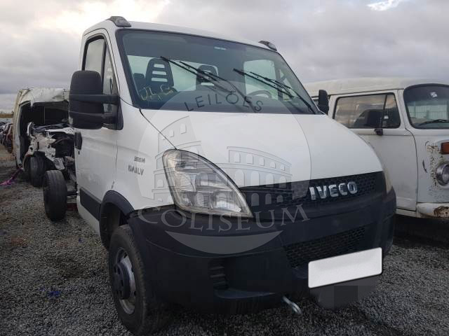 LOTE 017 -  IVECO DAILY CHASSI 35S14 CS 3.0 2014