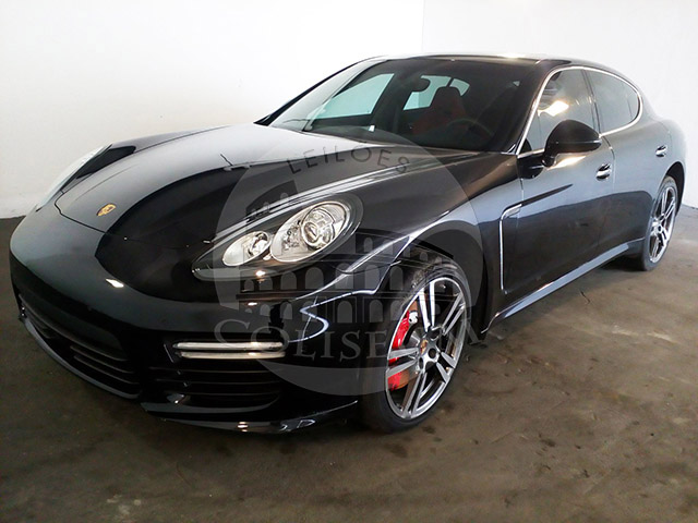 LOTE 027 -  Porsche Panamera 4.8 Turbo 4WD 2011