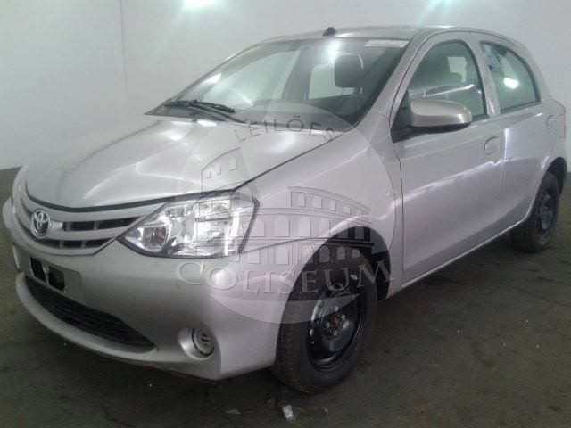 LOTE 036 -  Toyota Etios L3 x 2016