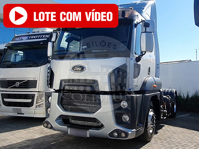 LOTE 002 - Ford Cargo 2042 4x2 2015