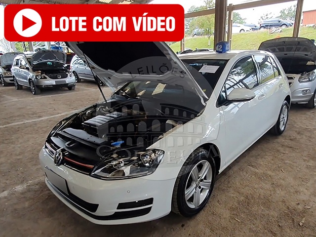 LOTE 012 - Volkswagen Golf Comfortline 1.6 MSI (Flex) 2016