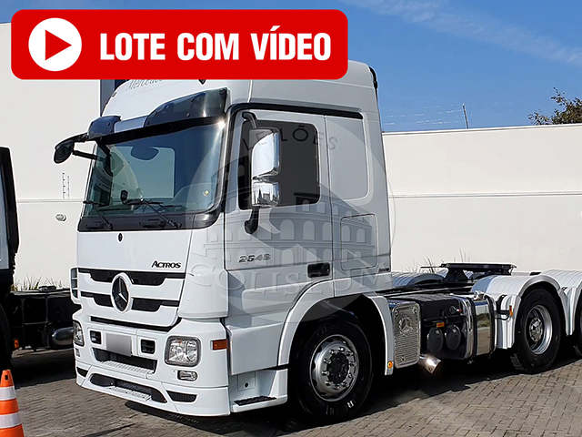 LOTE 001 - MERCEDES-BENZ Actros 2546 LS 6x2 2p (diesel) 2011