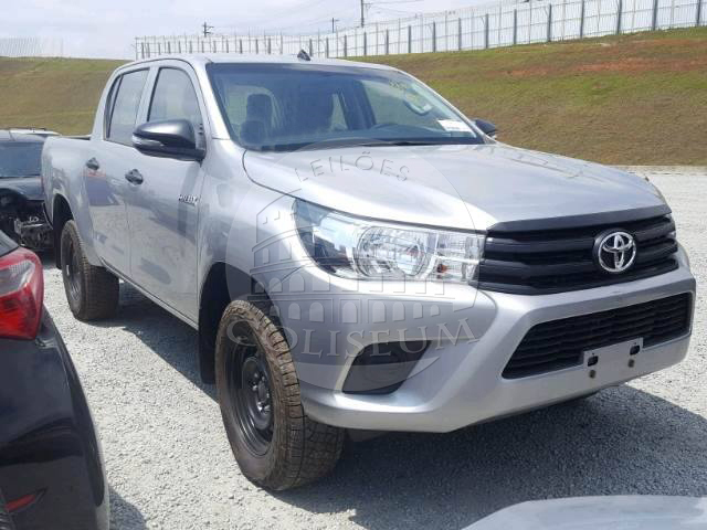 LOTE 026 -  Toyota Hilux 2.8 TDI STD CD 4x4 2016