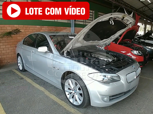 LOTE 016 - BMW 550i 4.4 32V 2011