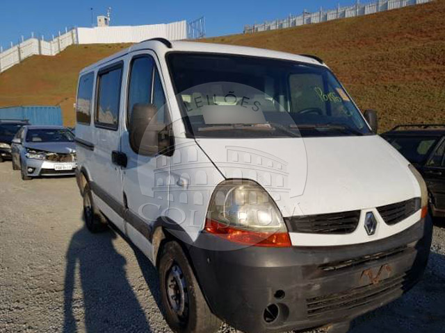 LOTE 011 - RENAULT MASTER FURGAO 8M3 L1H1 2013