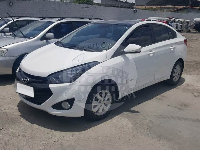 LOTE 018 - HYUNDAI HB20S 1.6 2014