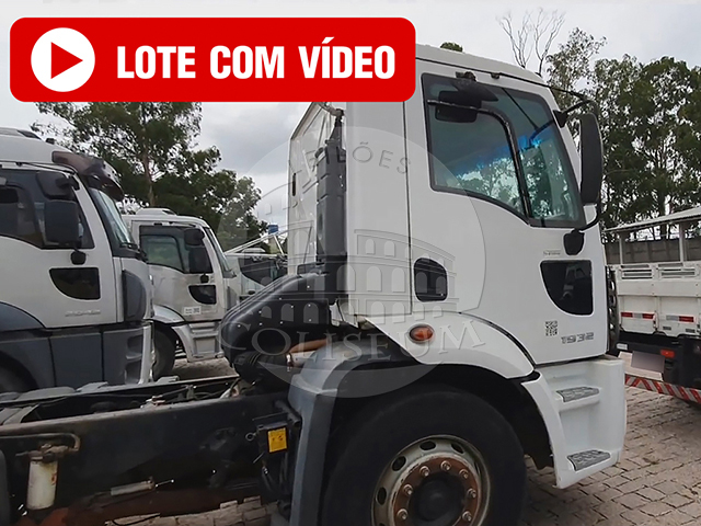 LOTE 010 -  Ford Cargo 1932 CN Silo 2012